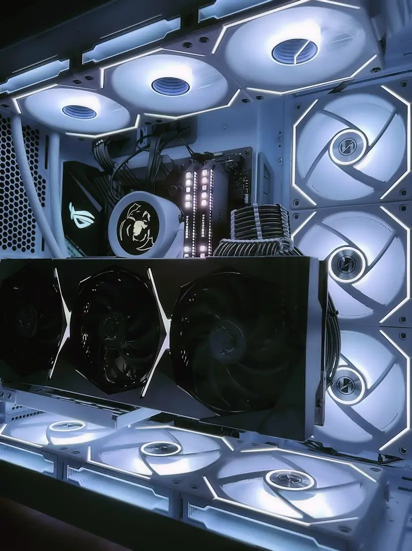 Informático El Molar - Montaje Hardware Gaming PC Fractal AMD Intel Domicilio El Molar